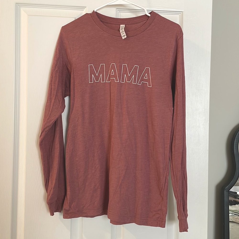 MAMA long sleeve tee